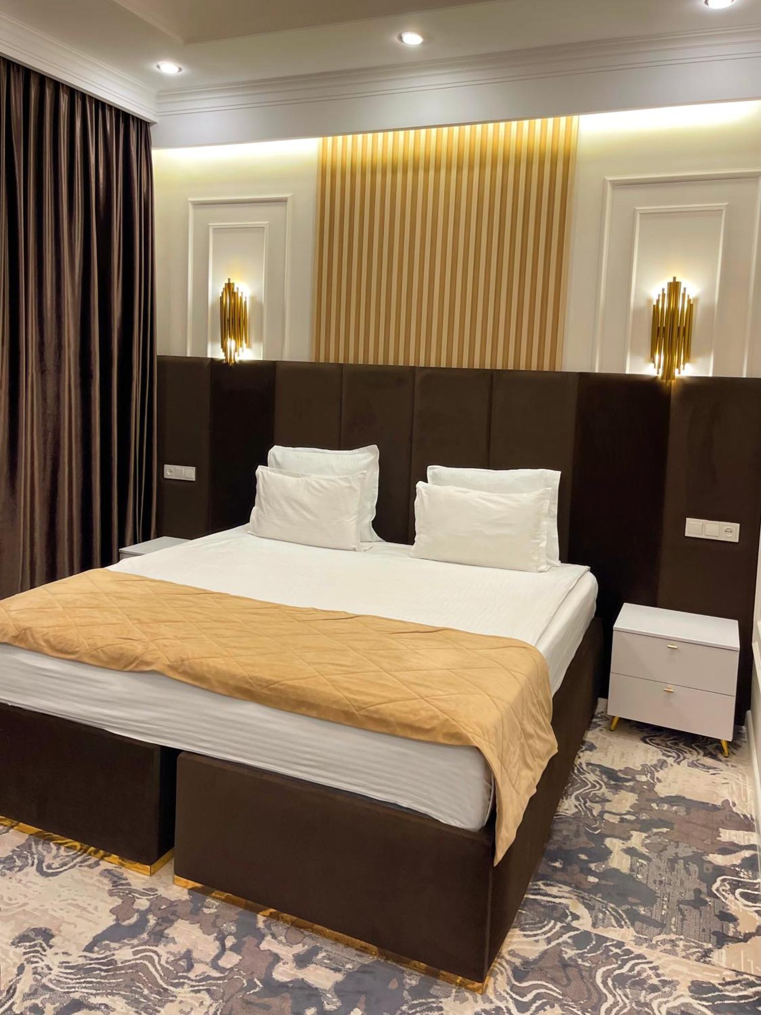 Hotel Jasmine à Taraz Extérieur photo